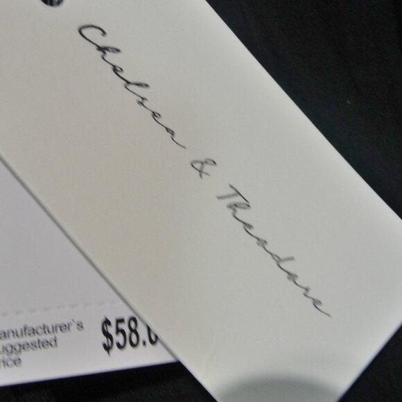 Chelsea & Theodore Black Top Size 1X - Picture 6 of 11